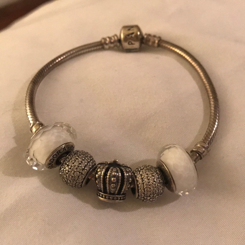 Authentic Pandora bracelet & beads